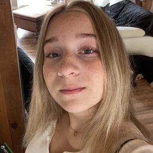 Meet your Posher, Evangelene